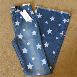 Cello star print, super bell bottoms 😍🥰